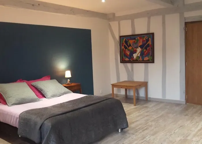 Pensión Arie - Chez Joelle Et Michel Dému