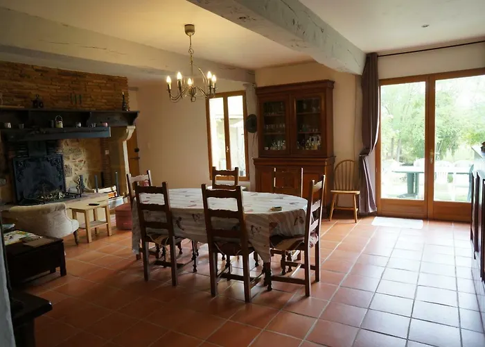 Arie - Chez Joelle Et Michel 3* Dému