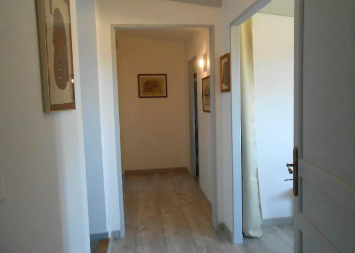 Arie - Chez Joelle Et Michel Pensión 3*