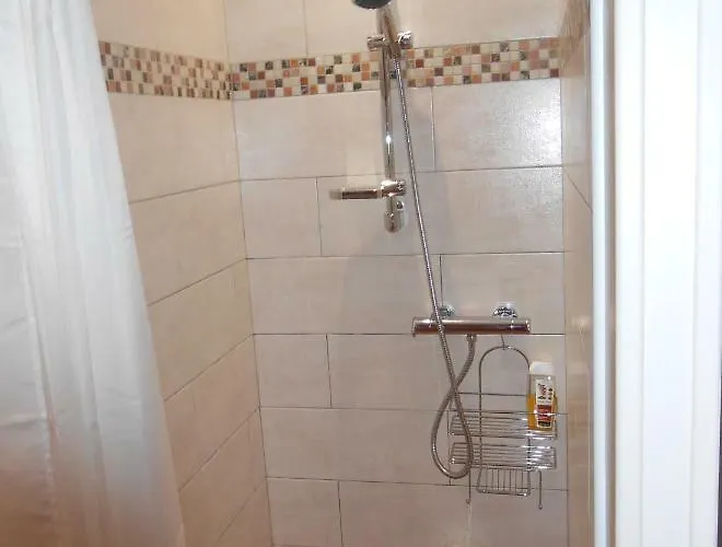 Arie - Chez Joelle Et Michel Dému