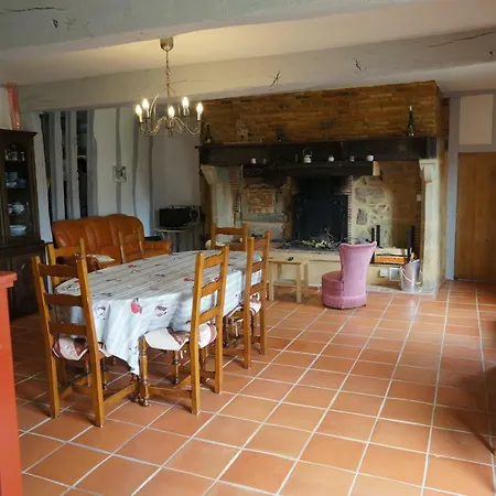 Arie - Chez Joelle Et Michel 3*