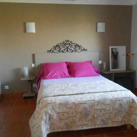 بيت ضيافة Arie - Chez Joelle Et Michel 3*