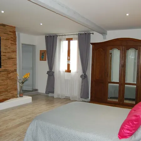 Arie - Chez Joelle Et Michel Dému