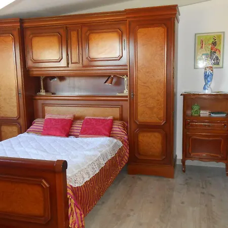 Arie - Chez Joelle Et Michel 게스트하우스