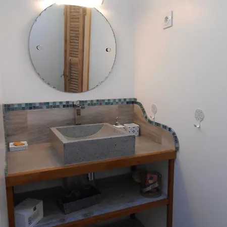 Arie - Chez Joelle Et Michel 3* Dému