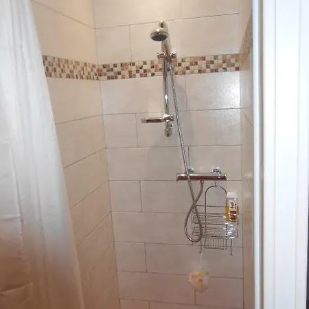 Arie - Chez Joelle Et Michel Dému